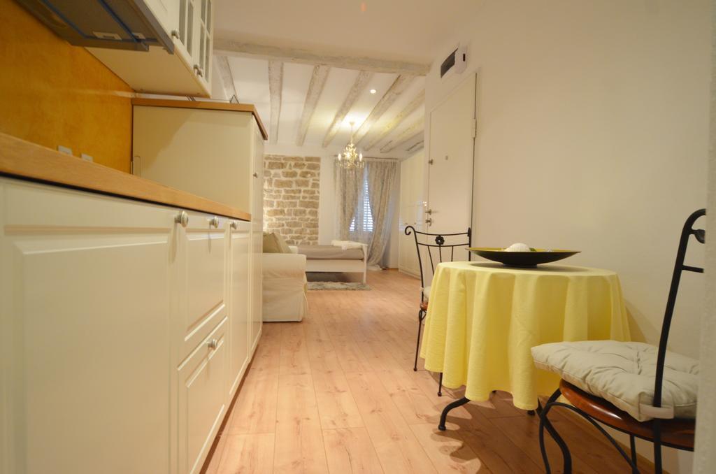 Studios Villa Rossella 4 Rovinj Room photo